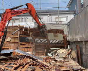 Dịch Vụ Tháo Dỡ Công Trình Tại Dĩ An Giá Rẻ